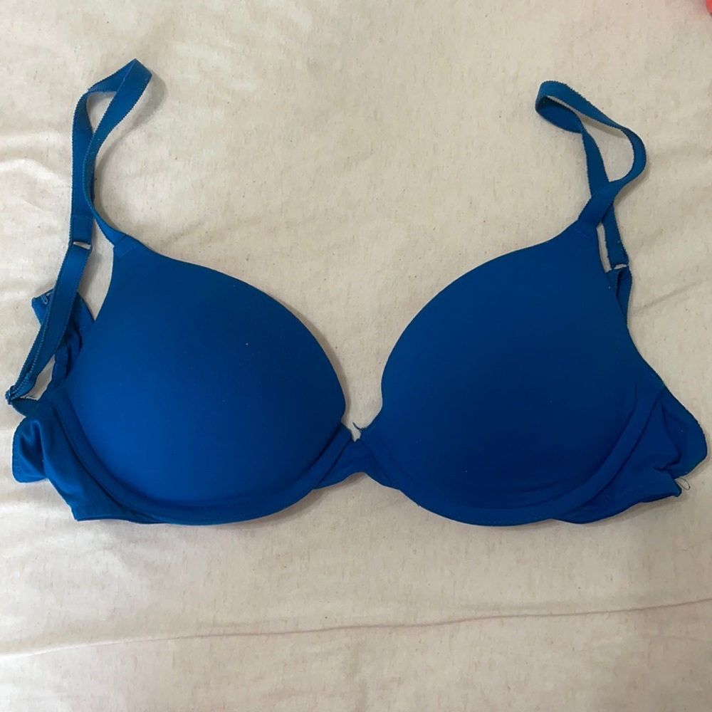 VICTORIA SECRET BRA 36c